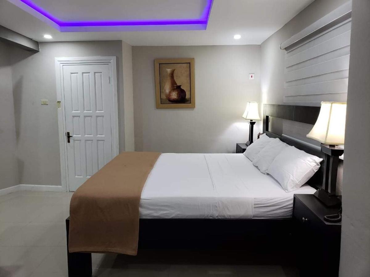 Christar Villas Hotel Kingston Exterior foto