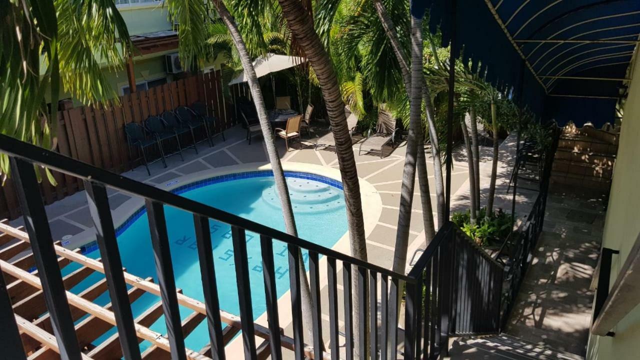 Christar Villas Hotel Kingston Exterior foto